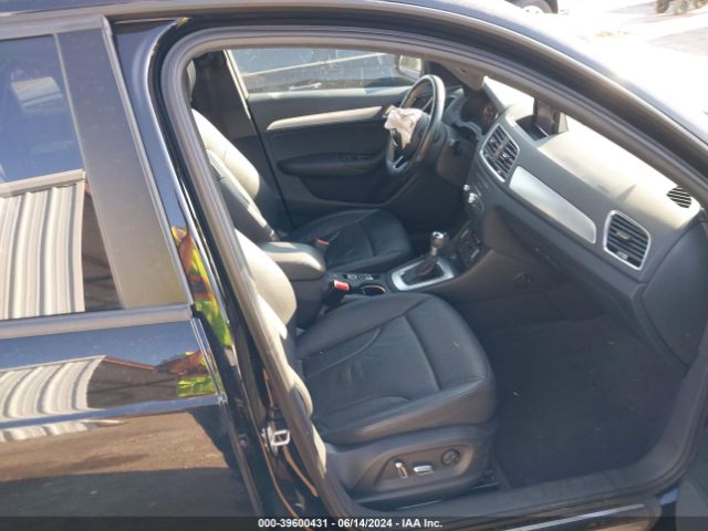 WA1BCCFS0JR002333 Audi Q3 2.0t Premium/2.0t Sport Premium