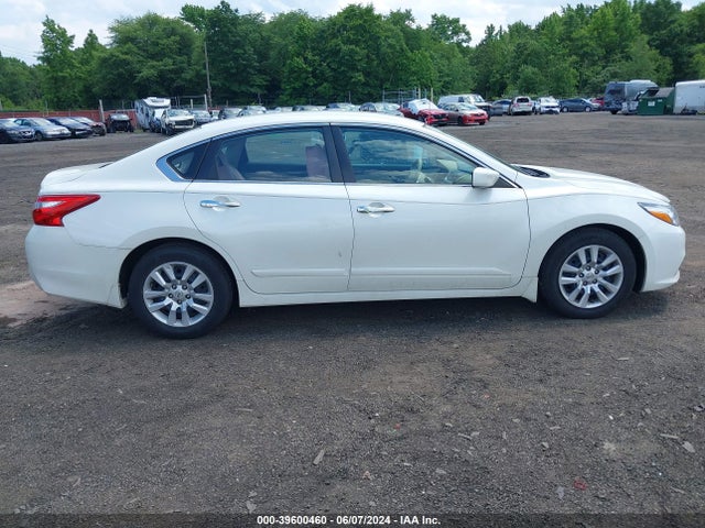 Nissan Altima 2.5 S 2017 1N4AL3AP3HC128466 Image 13