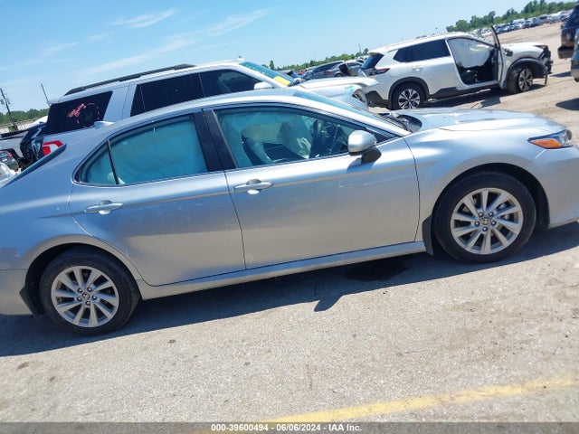 Toyota CAMRY LE 2024 4T1C11AK0RU894177 Image 13