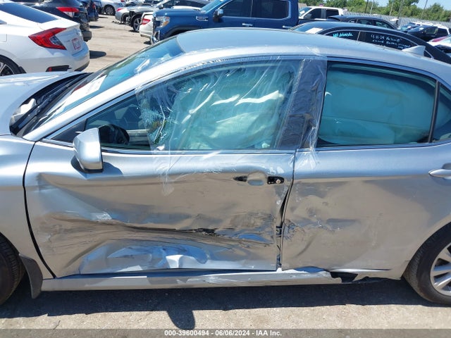 Toyota CAMRY LE 2024 4T1C11AK0RU894177 Image 14