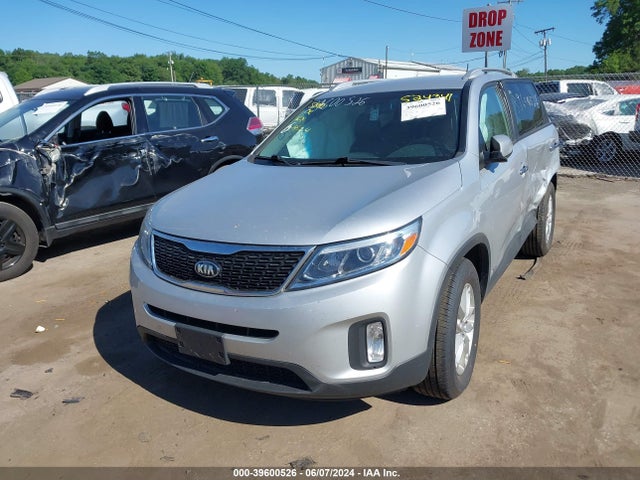 KIA SORENTO LX 2014 5XYKTCA66EG524341 Image 2