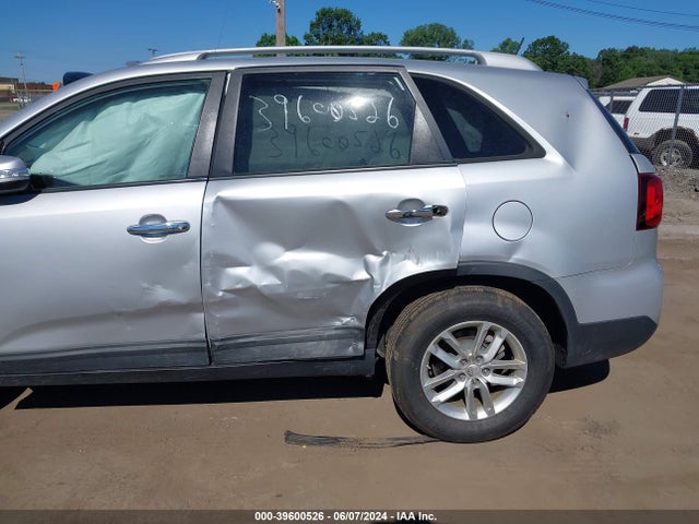 KIA SORENTO LX 2014 5XYKTCA66EG524341 Image 6