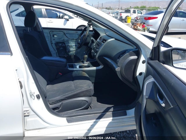 Nissan Altima 2.5 S 2015 1N4AL3APXFC267278 Image 5