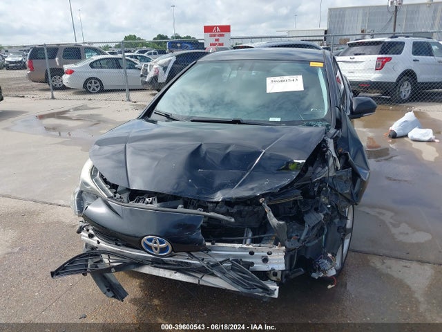 Toyota Prius Two Eco 2016 JTDKARFU8G3027105 Image 13