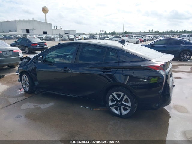 Toyota Prius Two Eco 2016 JTDKARFU8G3027105 Image 15