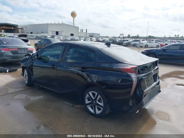 Toyota Prius Two Eco 2016 JTDKARFU8G3027105 Image 3