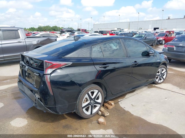 Toyota Prius Two Eco 2016 JTDKARFU8G3027105 Image 4