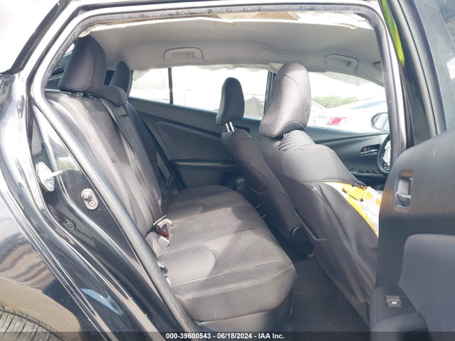 Toyota Prius Two Eco 2016 JTDKARFU8G3027105 Image 8