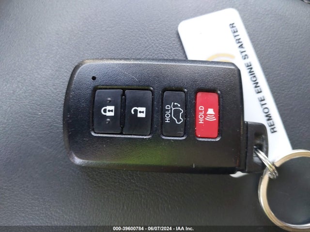 Toyota Rav4 Platinum 2017 2T3DFREV6HW566986 Image 11