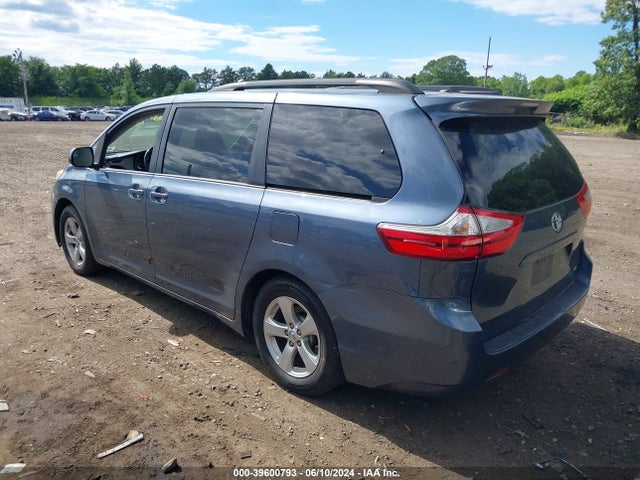 Toyota Sienna Le 8 Passenger 2015 5TDKK3DC5FS609017 Image 3