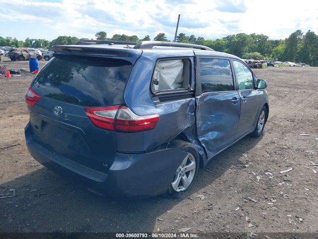 Toyota Sienna Le 8 Passenger 2015 5TDKK3DC5FS609017 Image 4