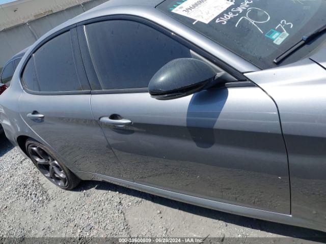 ZARFAMBN4K7609826 Alfa Romeo Giulia Ti Sport Rwd