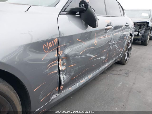 ZARFAMBN4K7609826 Alfa Romeo Giulia Ti Sport Rwd