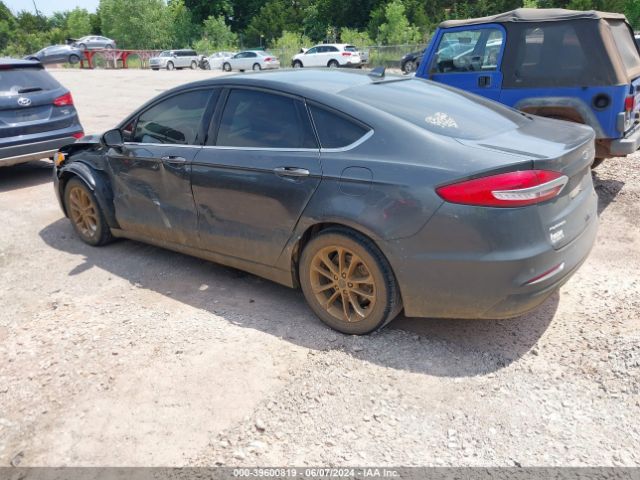 3FA6P0HD6LR261110 Ford FUSION SE