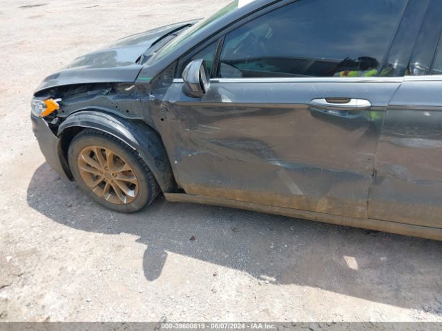 3FA6P0HD6LR261110 Ford FUSION SE