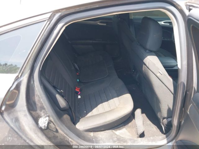 3FA6P0HD6LR261110 Ford FUSION SE