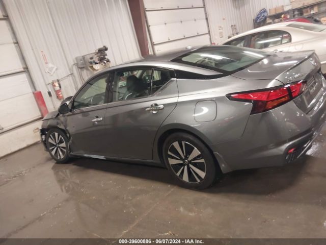 1N4BL4DV7KC143841 Nissan Altima 2.5 Sv