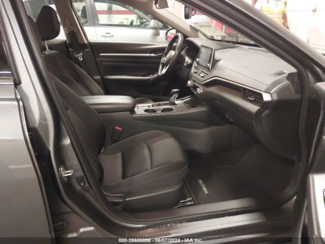 1N4BL4DV7KC143841 Nissan Altima 2.5 Sv