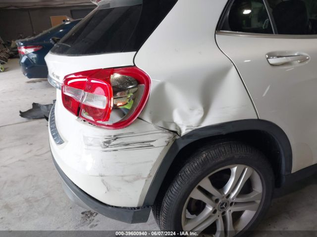 WDCTG4GB2JJ425376 Mercedes-Benz Gla 250 4matic