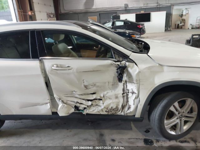 WDCTG4GB2JJ425376 Mercedes-Benz Gla 250 4matic