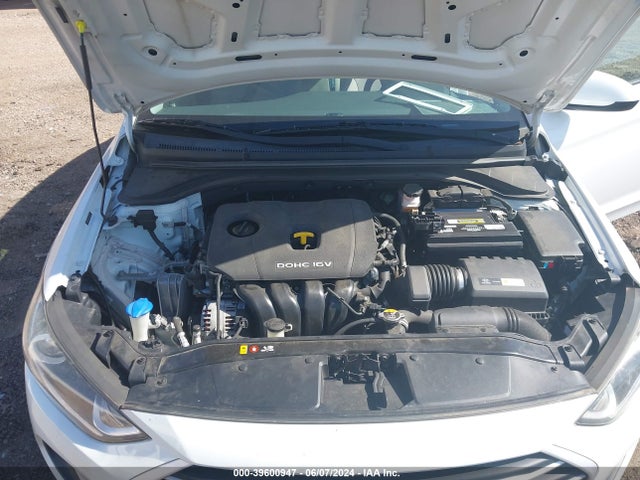 Hyundai ELANTRA SE 2017 5NPD74LF5HH211035 Image 10