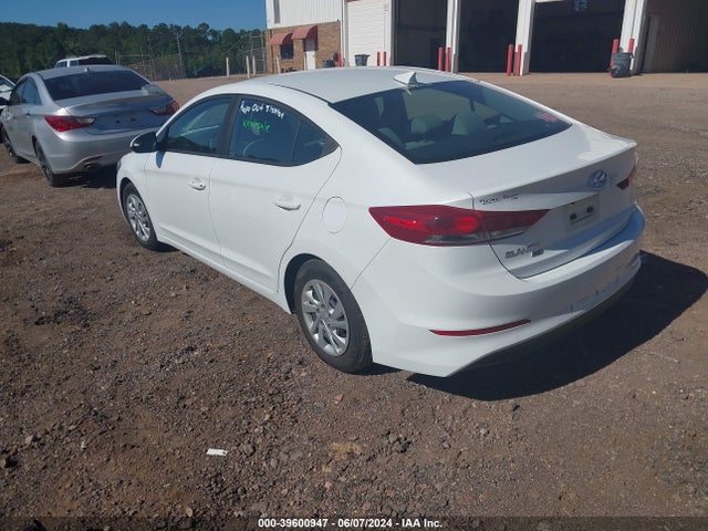 Hyundai ELANTRA SE 2017 5NPD74LF5HH211035 Image 3