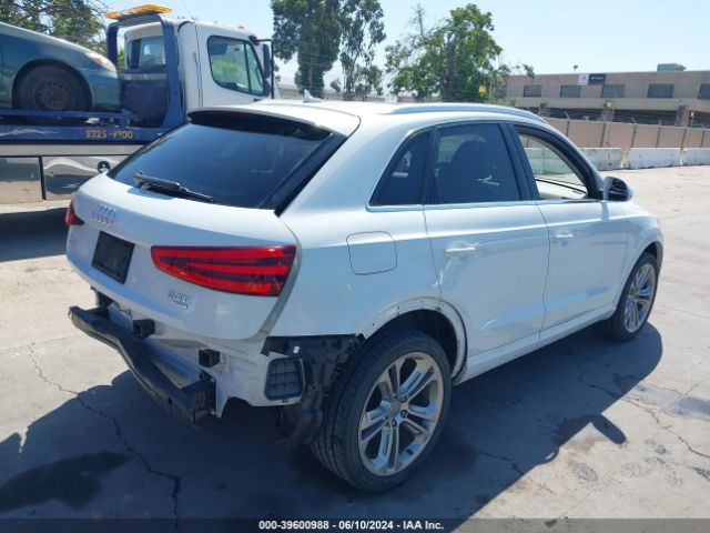 WA1GFCFS3FR004498 Audi Q3 2.0t Premium Plus
