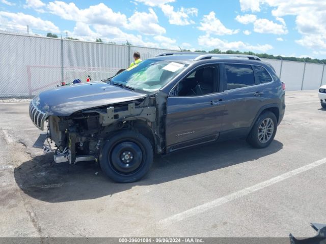 1C4PJMLBXKD401812 Jeep Cherokee Latitude Plus 4x4