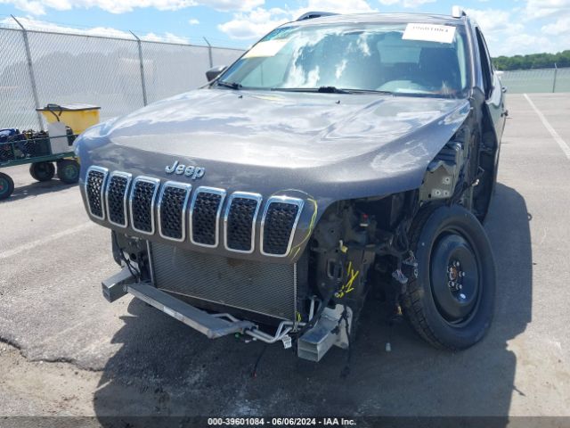 1C4PJMLBXKD401812 Jeep Cherokee Latitude Plus 4x4