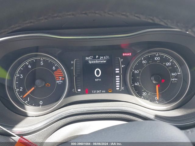 1C4PJMLBXKD401812 Jeep Cherokee Latitude Plus 4x4