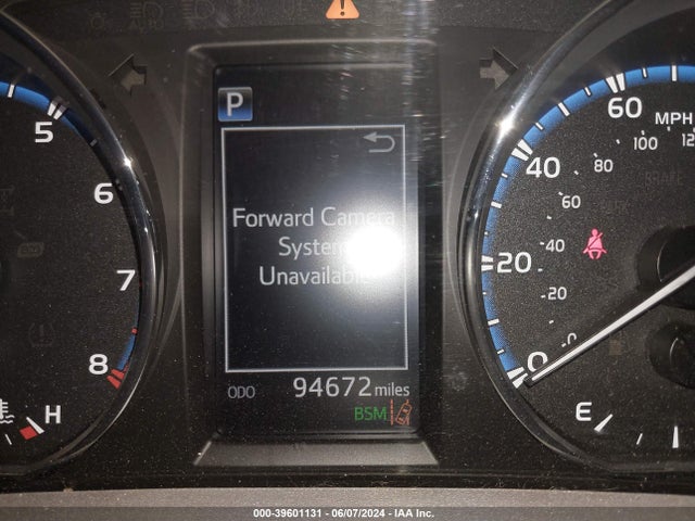 Toyota Rav4 Limited 2018 JTMDFREV1JD238216 Image 16
