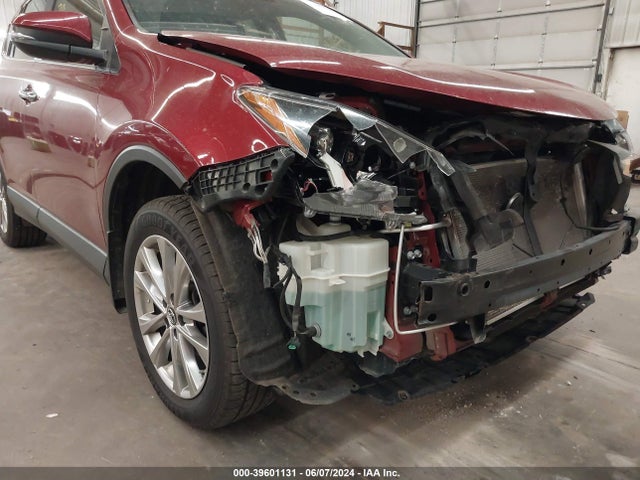 Toyota Rav4 Limited 2018 JTMDFREV1JD238216 Image 18