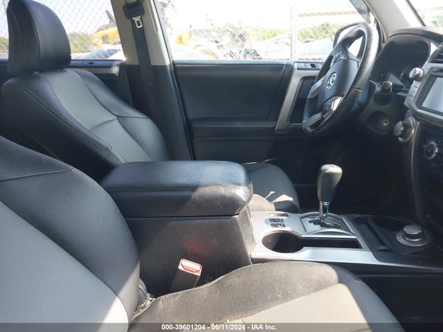 Toyota 4runner Sr5 Premium 2016 JTEBU5JR4G5318011 Image 5