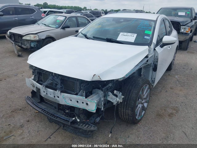 Mazda Mazda3 Select Package 2019 JM1BPACL4K1111485 Image 2