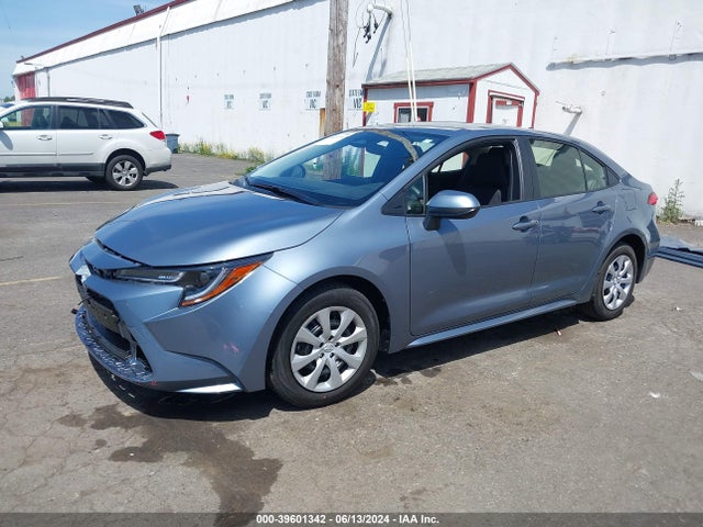 Toyota COROLLA LE 2024 JTDB4MEE9R3025211 Image 2
