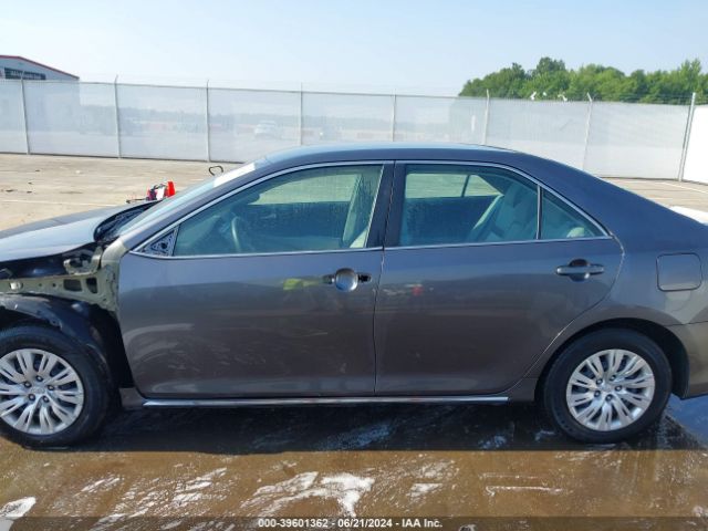 4T4BF1FK0ER409395 Toyota CAMRY LE
