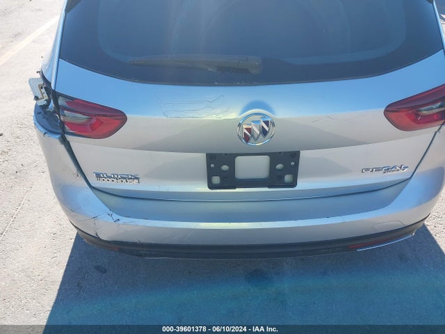 W04GU8SX0J1128689 Buick Regal Tourx Preferred