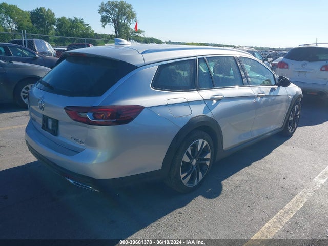 W04GU8SX0J1128689 Buick Regal Tourx Preferred