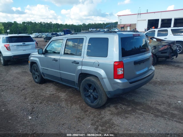 1C4NJPBA7FD264013 Jeep Patriot Altitude Edition