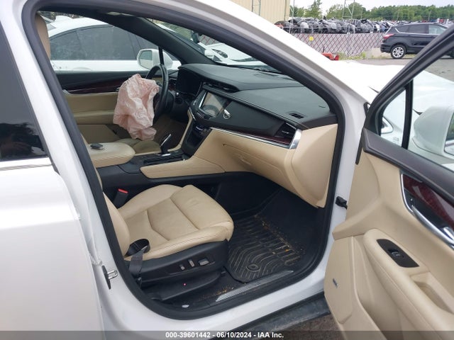 1GYKNDRS0KZ111856 Cadillac XT5 LUXURY