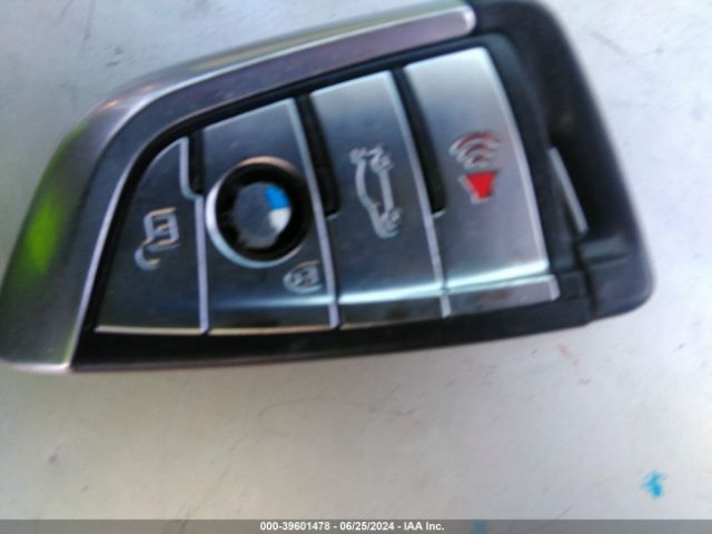 WBAJA5C50JWA38588 BMW 530I