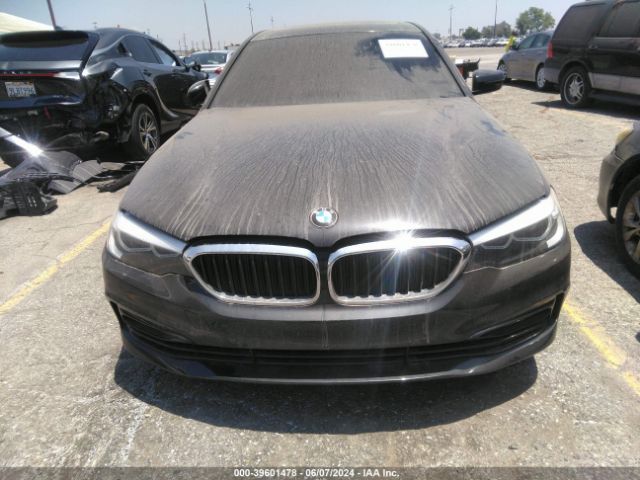 WBAJA5C50JWA38588 BMW 530I