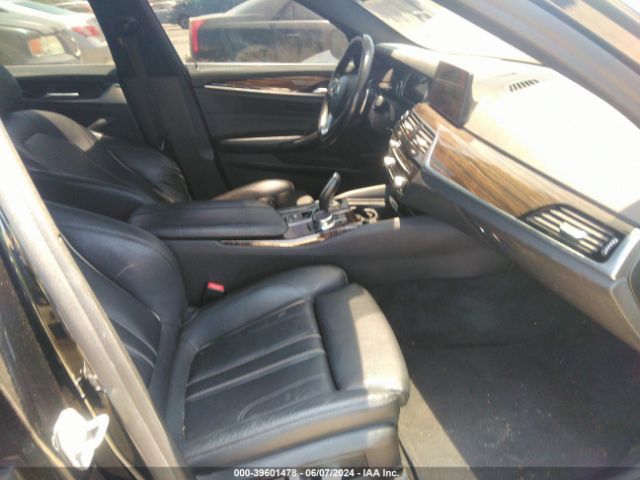 WBAJA5C50JWA38588 BMW 530I