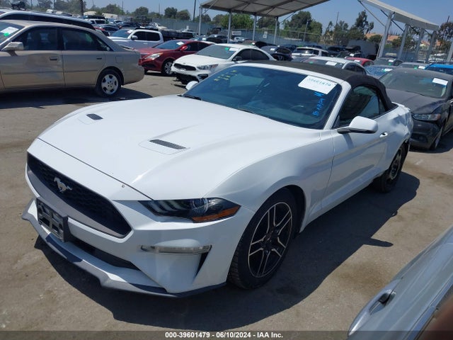 Ford Mustang Ecoboost Premium 2018 1FATP8UH9J5142882 Image 2