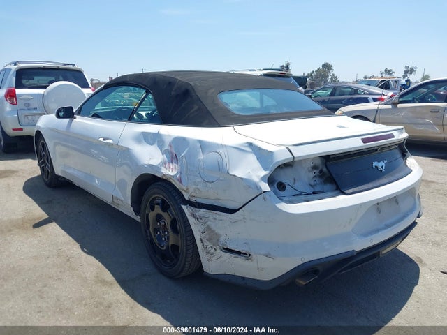 Ford Mustang Ecoboost Premium 2018 1FATP8UH9J5142882 Image 3