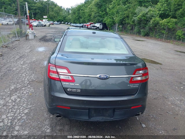 Ford Taurus Limited 2018 1FAHP2F8XJG101584 Image 16