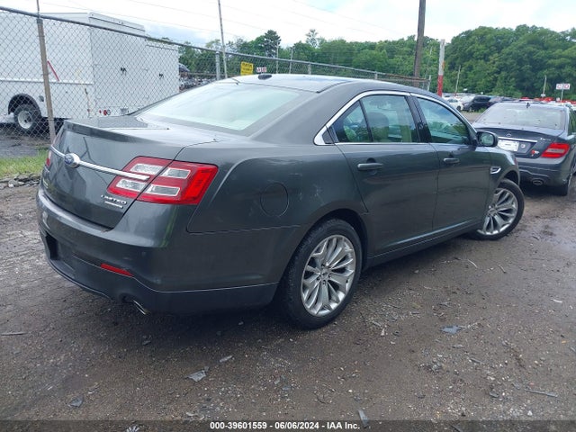Ford Taurus Limited 2018 1FAHP2F8XJG101584 Image 4