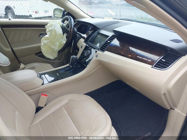 Ford Taurus Limited 2018 1FAHP2F8XJG101584 Image 5