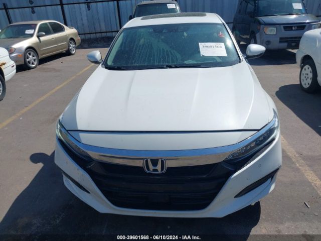 1HGCV2F93JA043504 Honda Accord Touring 2.0t