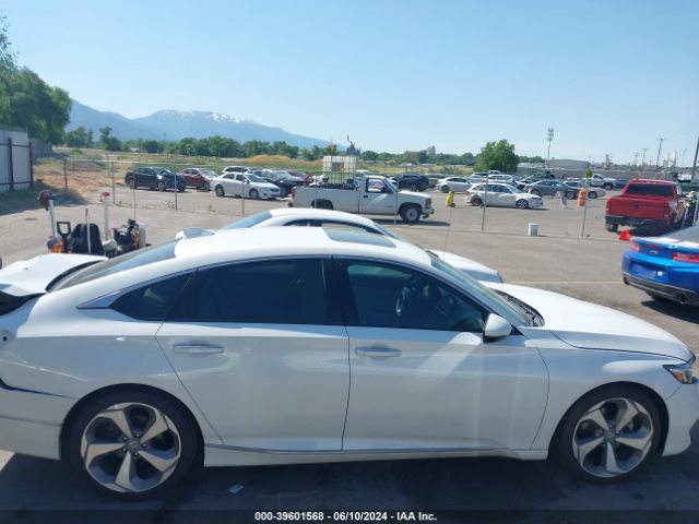 1HGCV2F93JA043504 Honda Accord Touring 2.0t
